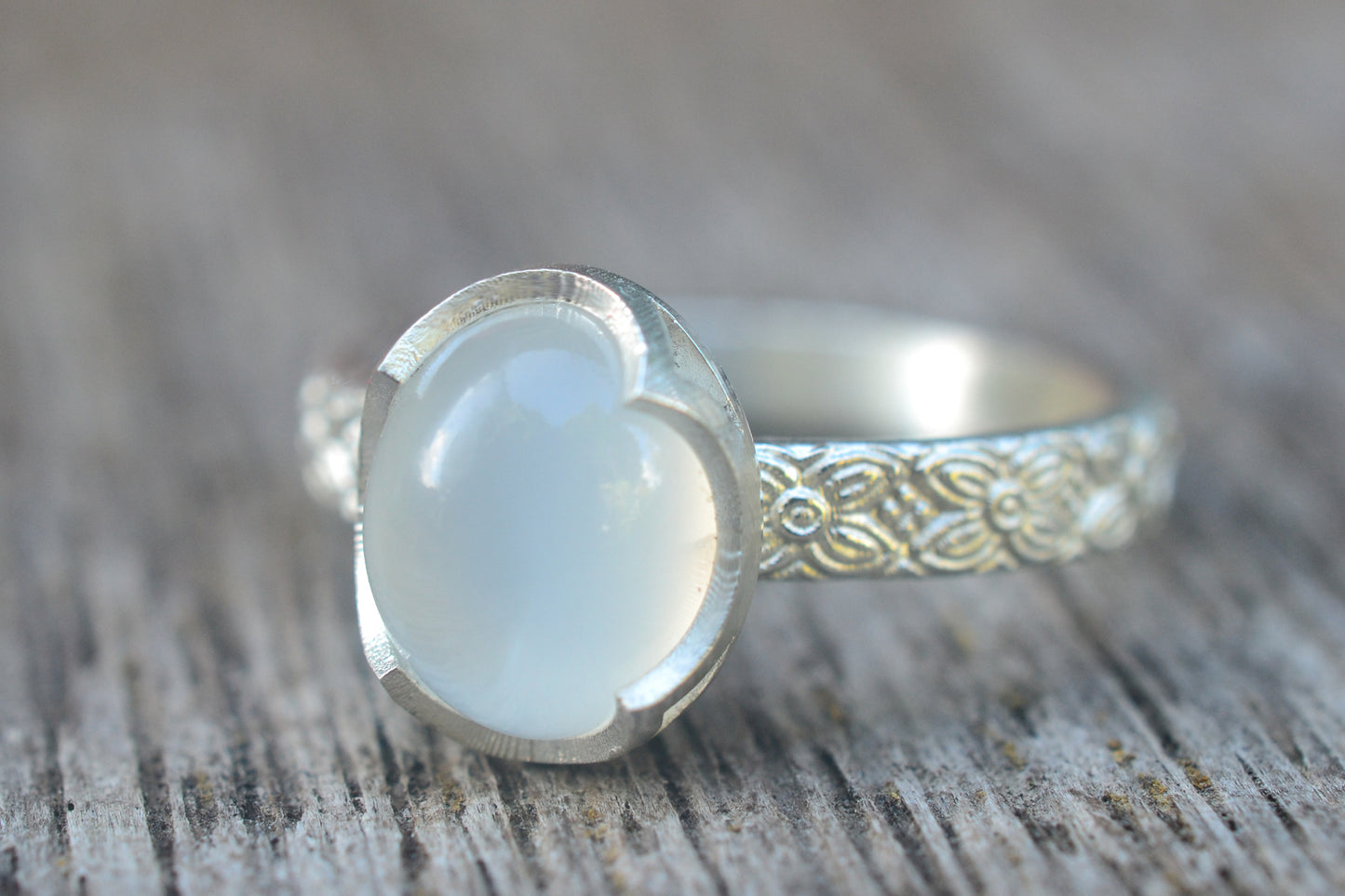 White Moonstone Cabochon Ring in 925 Silver