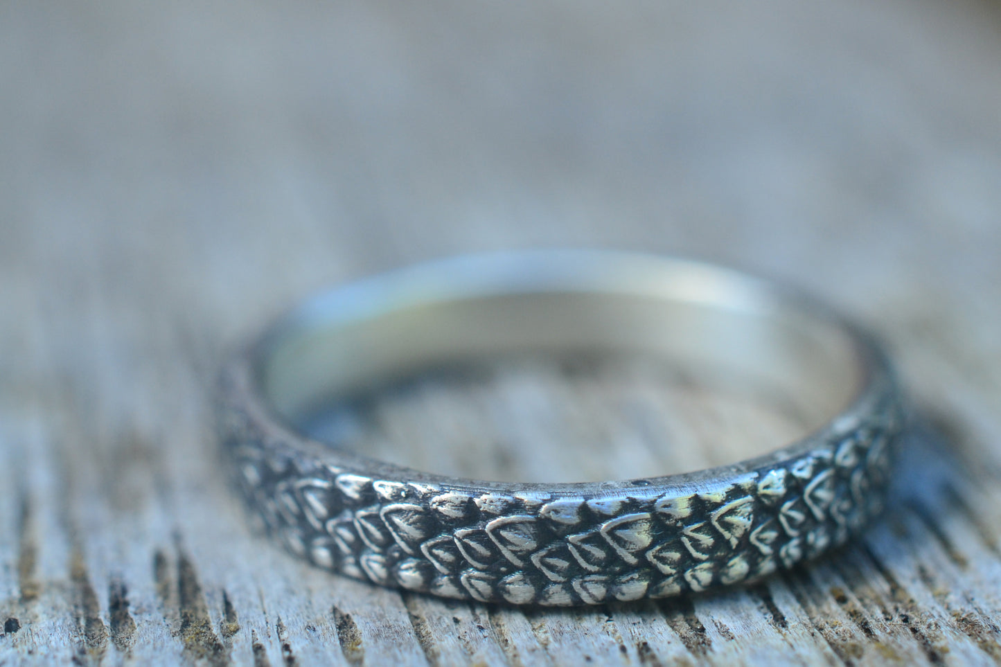 Womens 925 Silver Dragon Scale Stack Ring