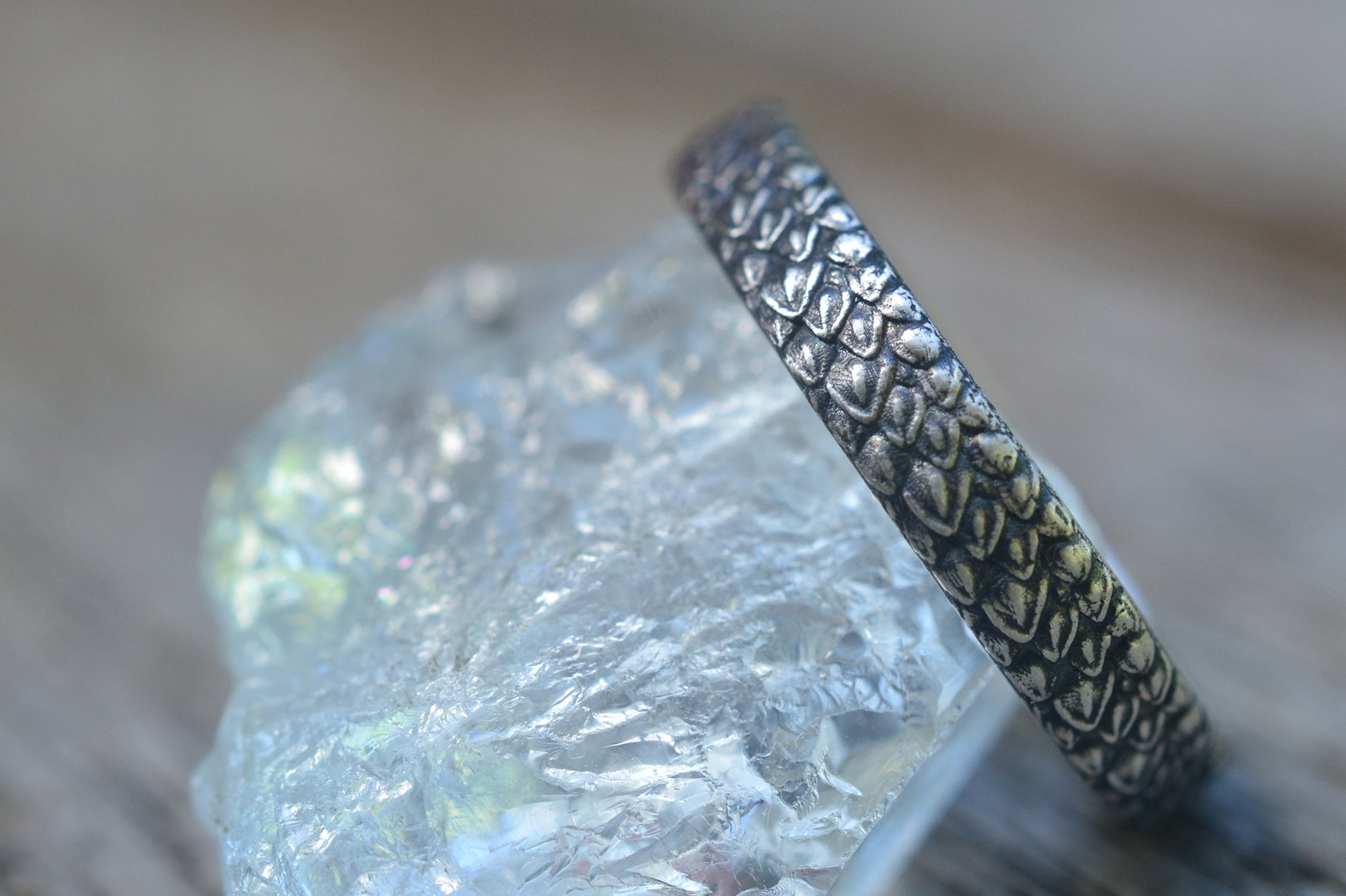Oxidised Silver Dragon Scale Pattern Band
